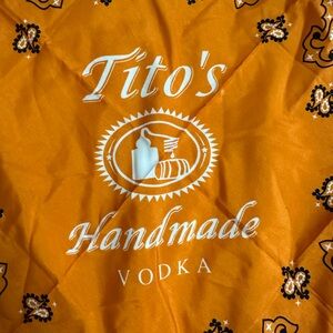 Titos bandana